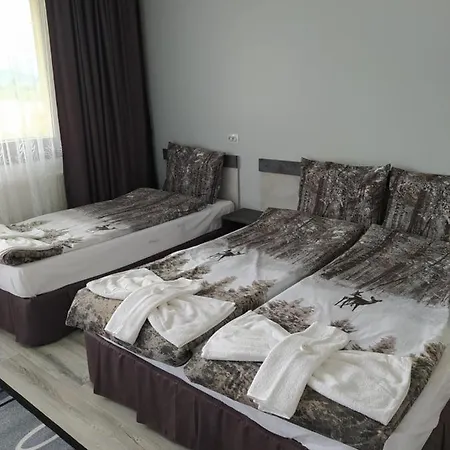 елеганс Casa de hóspedes *