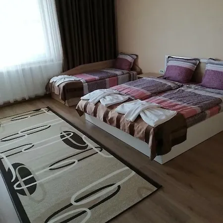 елеганс בית הארחה