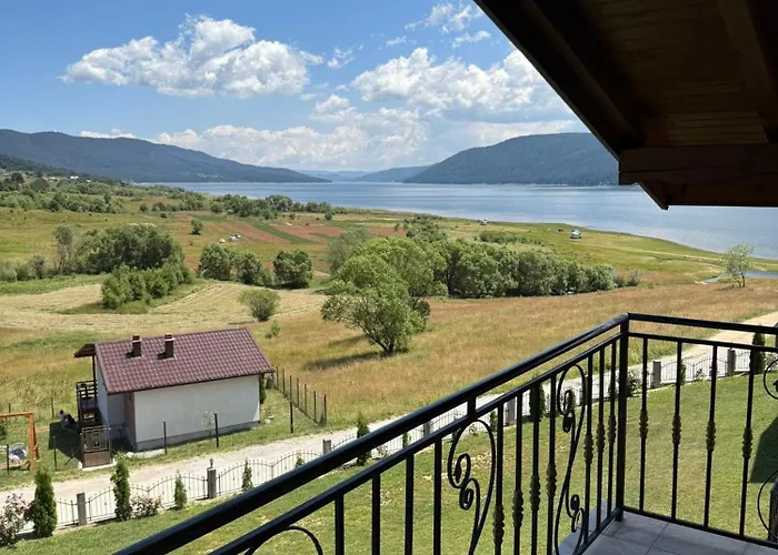 елеганс Szarnica